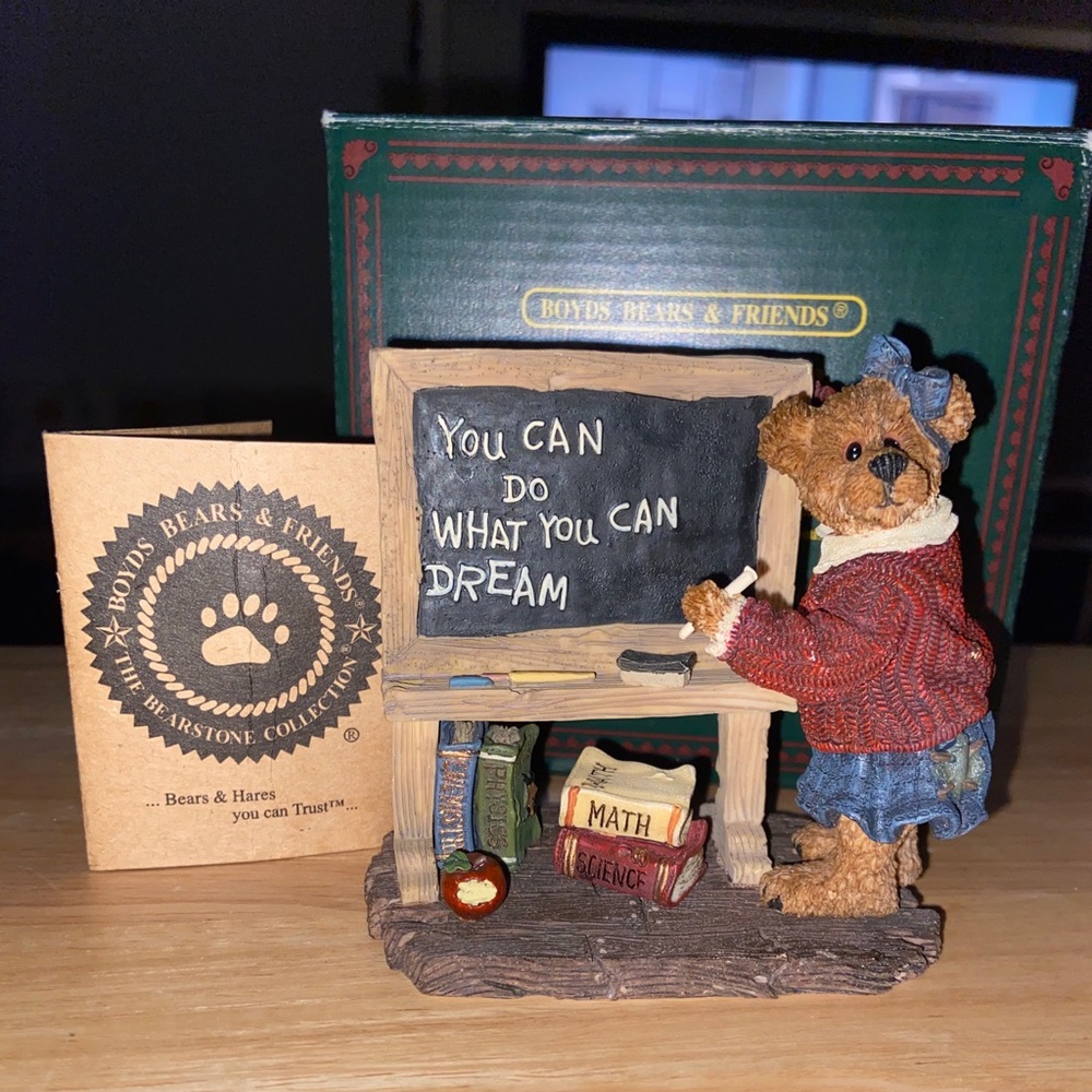 Boyd’s Bears teacher figurine